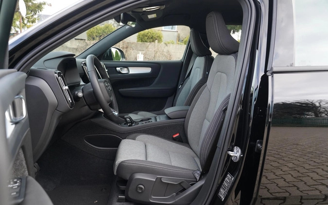 Volvo XC 40 cena 181544 przebieg: 1, rok produkcji 2024 z Strzelce Krajeńskie małe 352